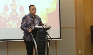 Plt-Kepala-Departemen-Literasi-Inklusi-Keuangan-dan-Komunikasi-–-M-Ismail-Riyadi